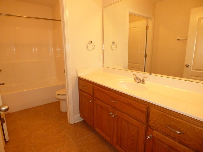 Building Photo - Custom-Built 3-Bedroom Home