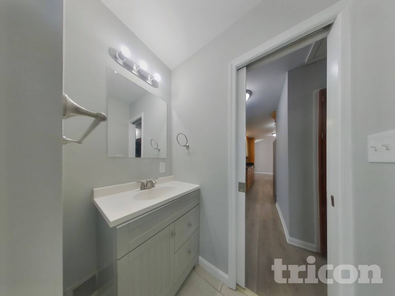 Building Photo - 1614 Thomas Rd