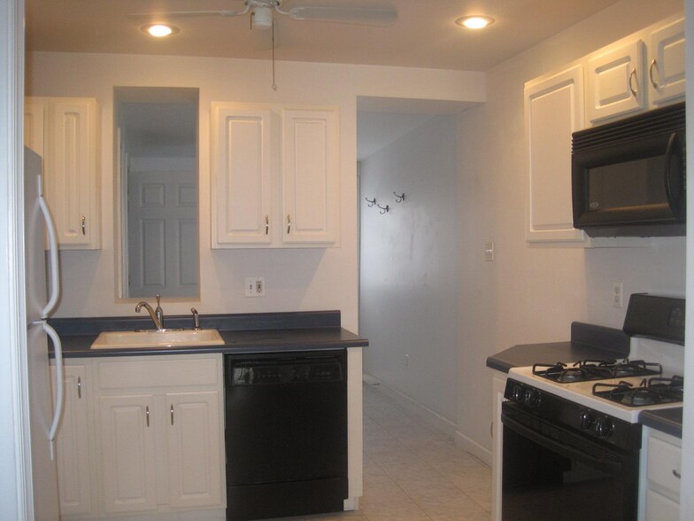 Building Photo - 1404 Woodall St