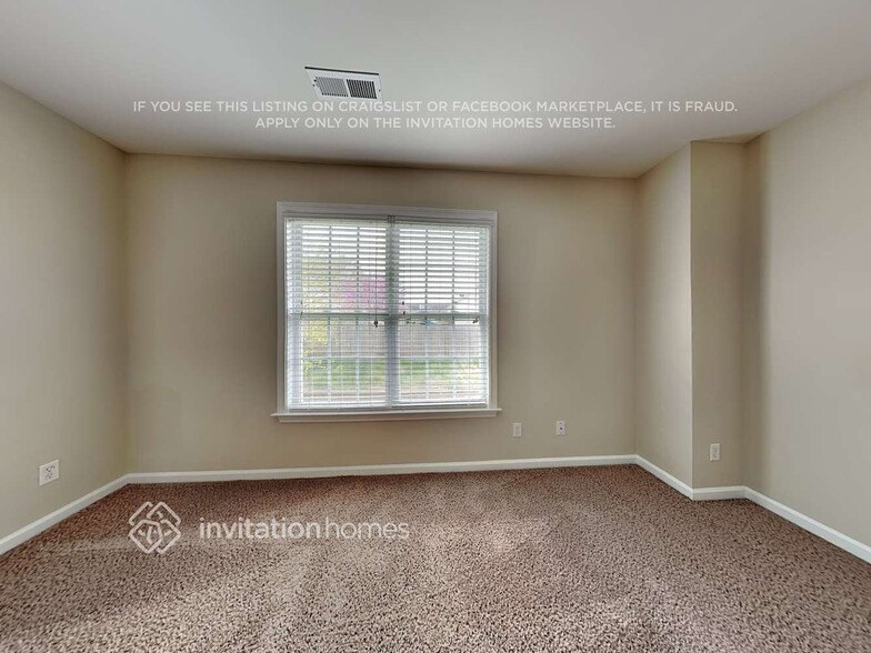 Building Photo - 430 Fernway Dr