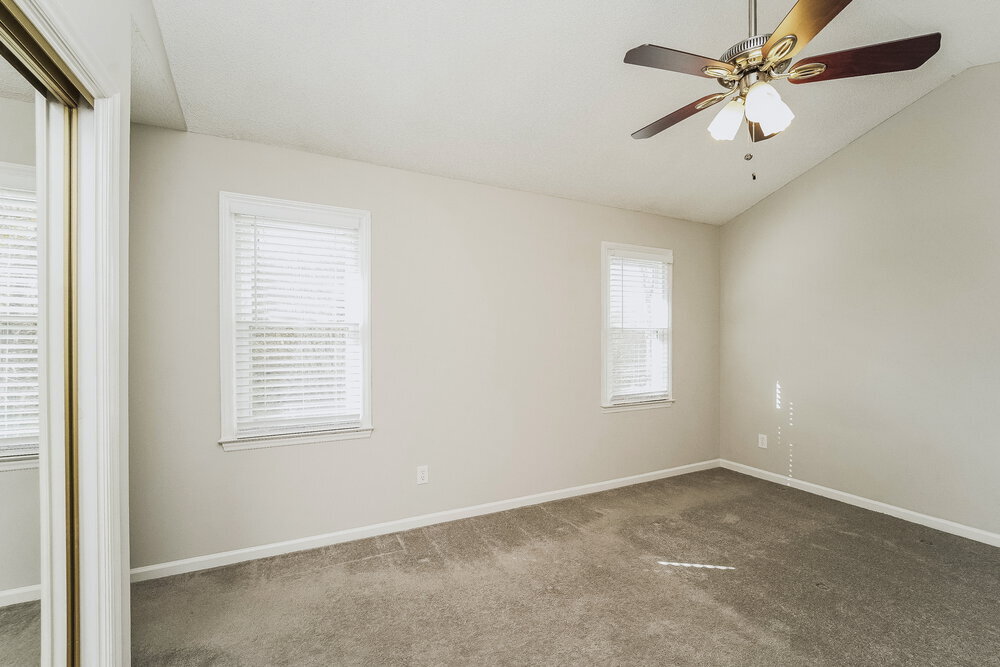 Building Photo - 9612 Manus Ct