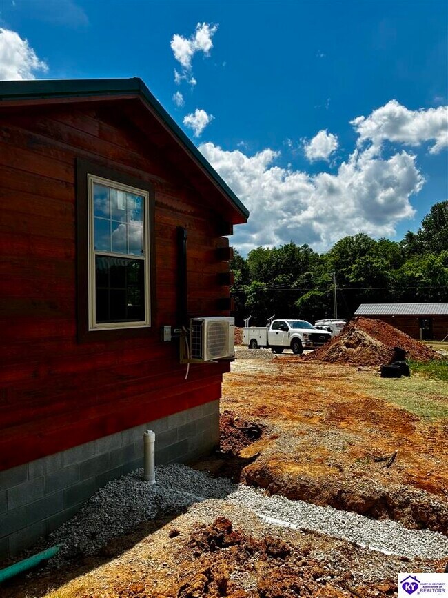 Building Photo - 96 Ash Dr
