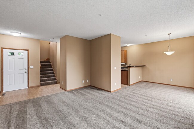 Building Photo - 5130 Holly Ln N