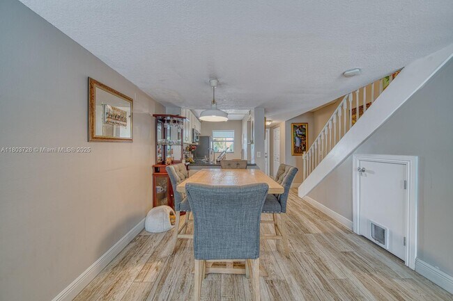 Building Photo - 4600 SW 67th Ave