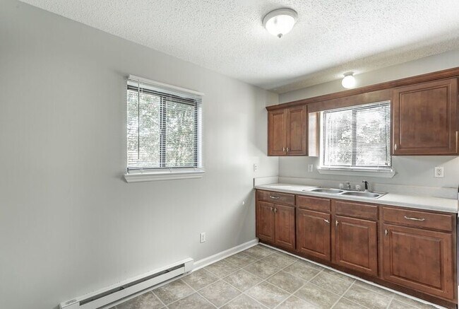 Building Photo - 4409 Delashmitt Rd