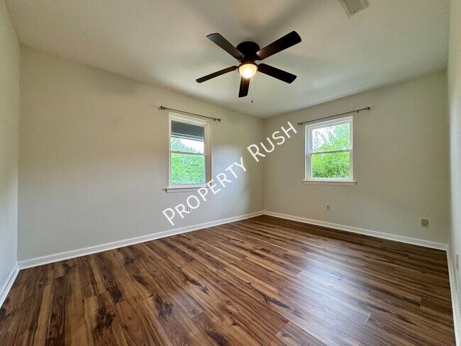 Building Photo - 8740 Millard Lee Ln