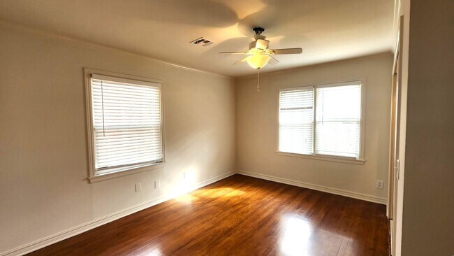 Building Photo - 621 NW 54th St