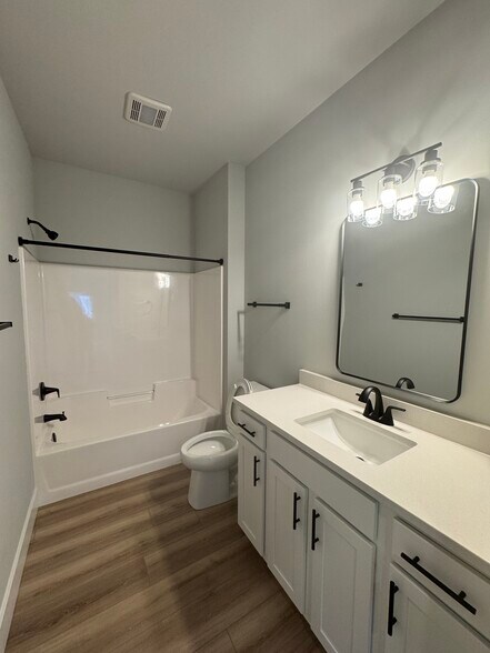 Building Photo - 2798 Endive Dr