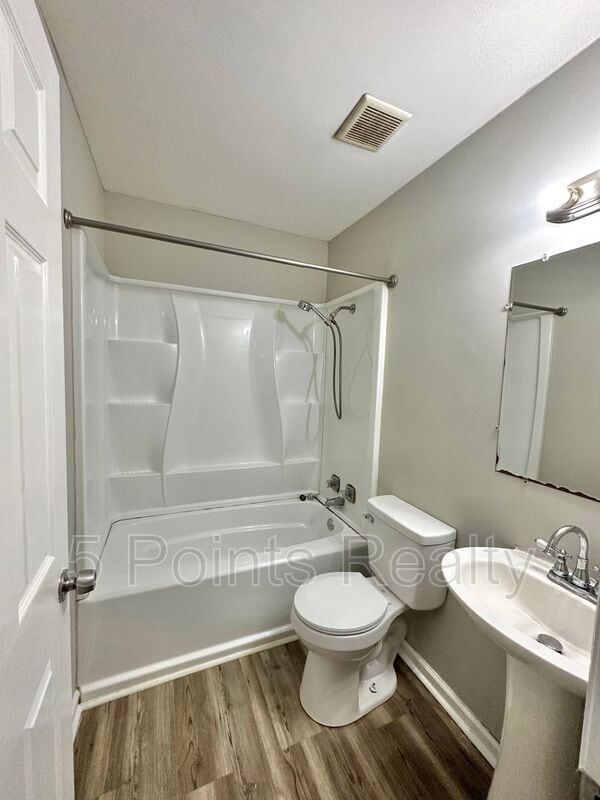 Building Photo - 4404 Gina Brooke Dr