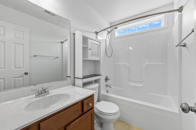 Building Photo - 22030 Lake Jordan Dr