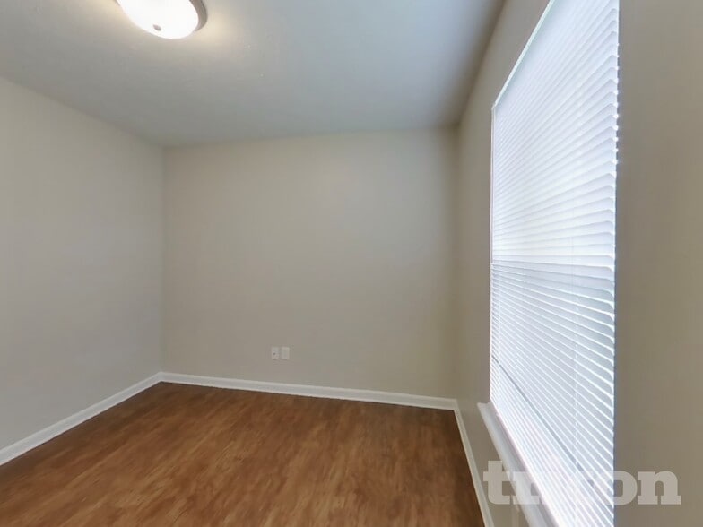 Building Photo - 1064 Halifax Ln