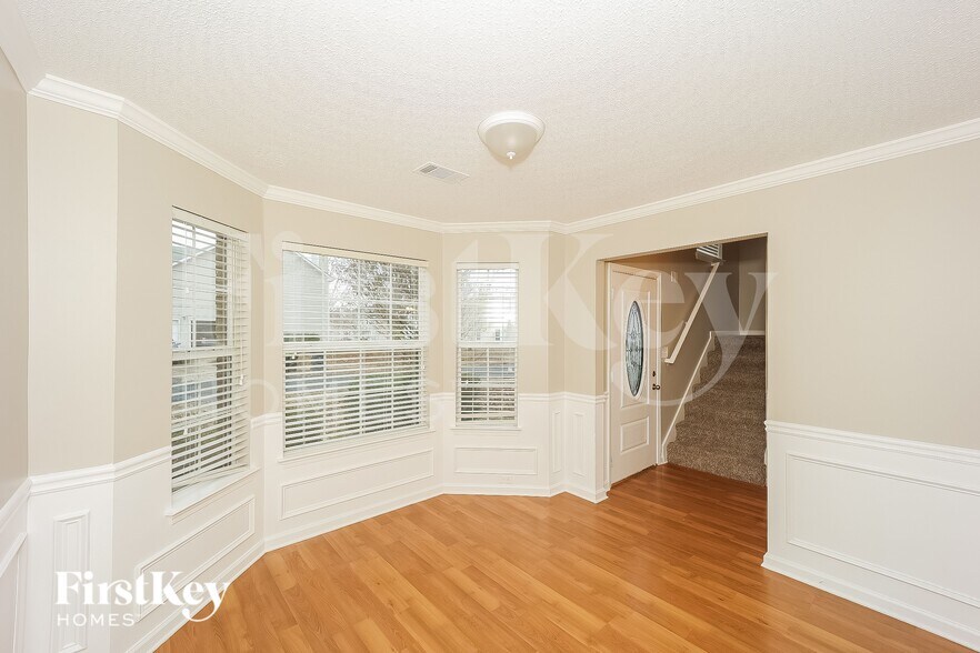 Building Photo - 980 Brisley Cir