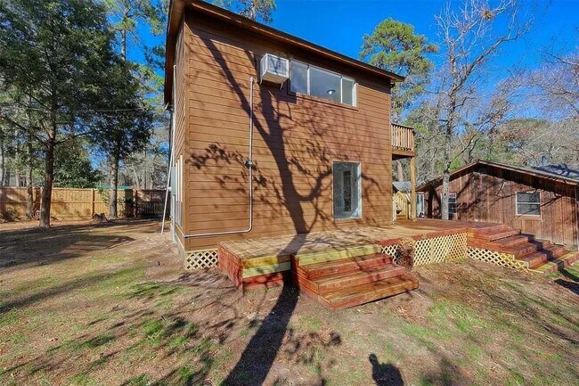 Building Photo - 6076 Sinclair Dr