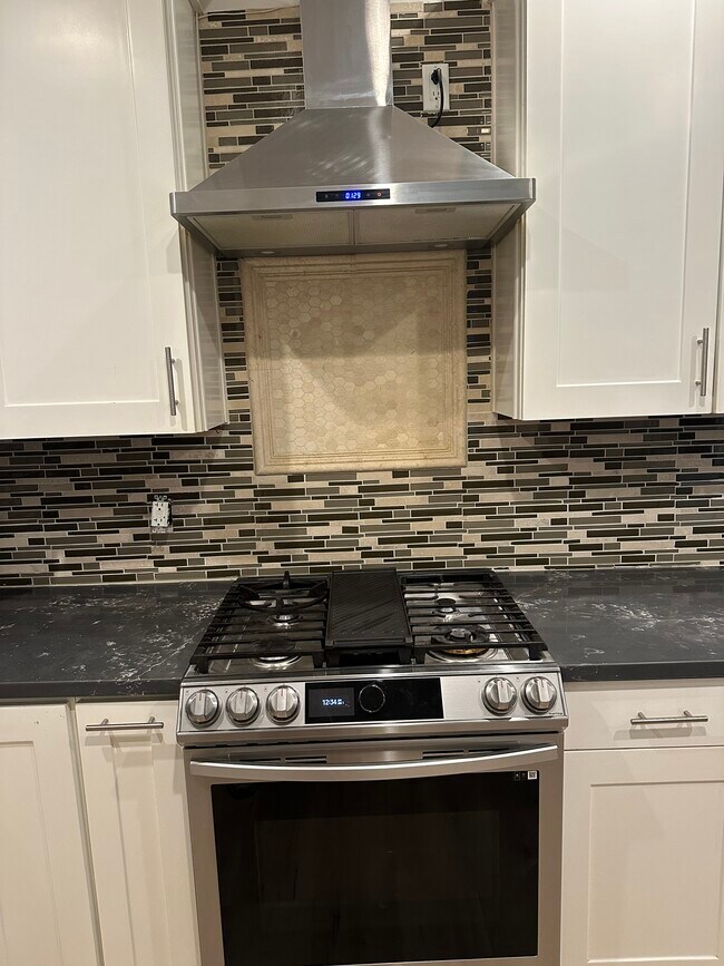 Building Photo - 19429 Lull St