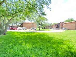 Building Photo - Normangee Apartments