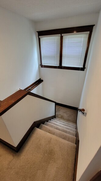 Building Photo - 3812 Taylorsville Rd