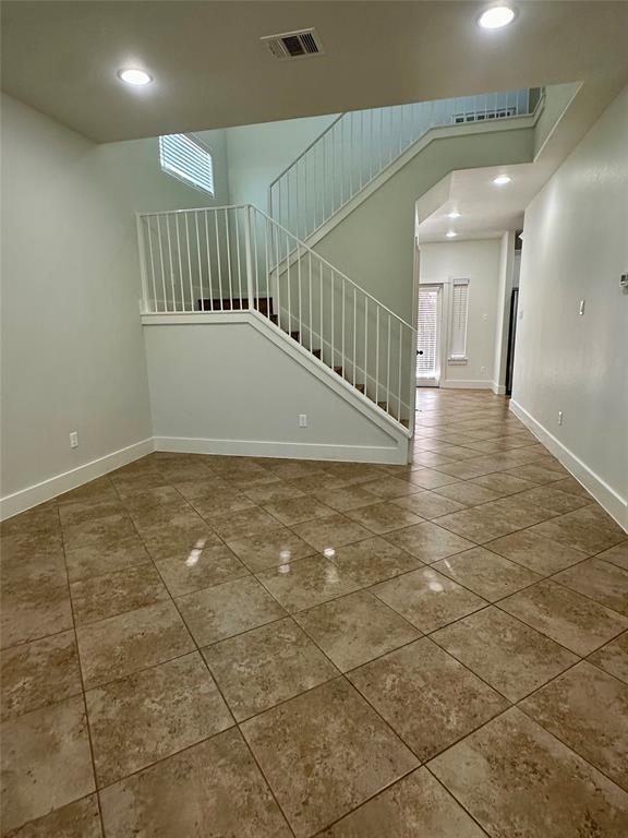 Building Photo - 801 Brooks Hollow Rd