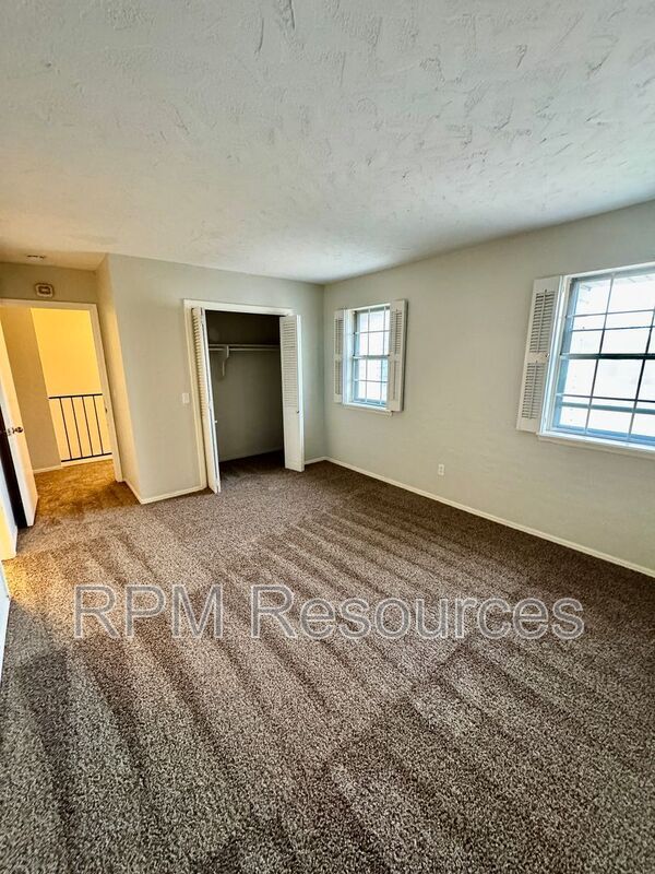 Building Photo - 11407 N May Ave