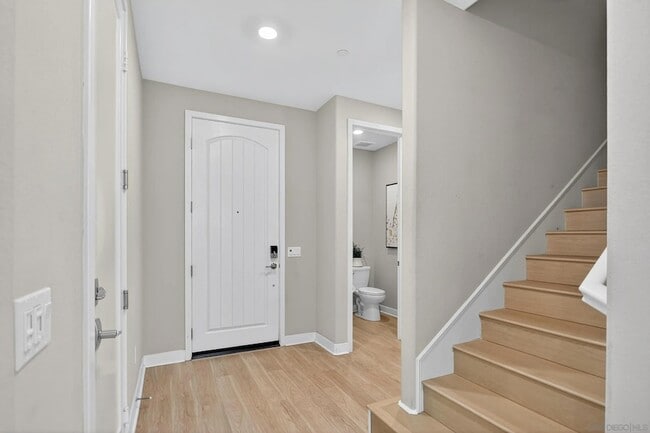 Building Photo - 1733 Artemisia Ct