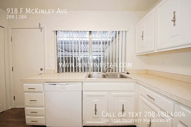 Building Photo - 918 F McKinley Ave-