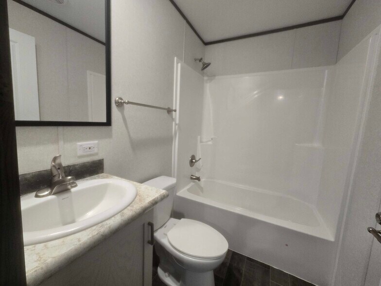 Building Photo - 3510 N 9th St