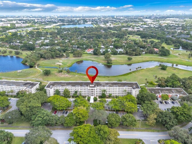 Building Photo - 808 Cypress Blvd