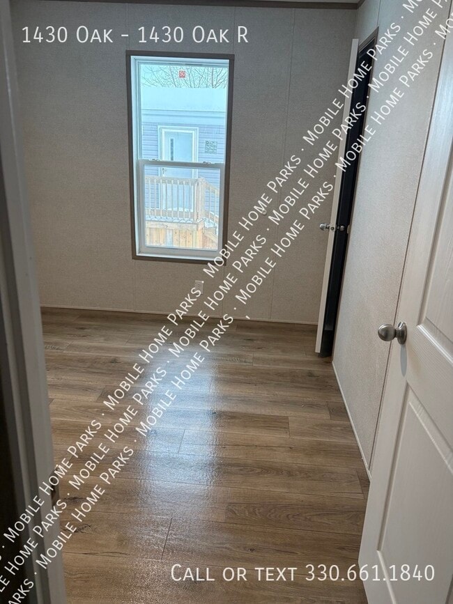 Building Photo - 1430 Oak St