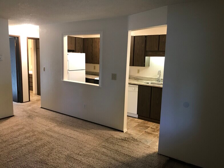 Building Photo - 11007 66th Ave E