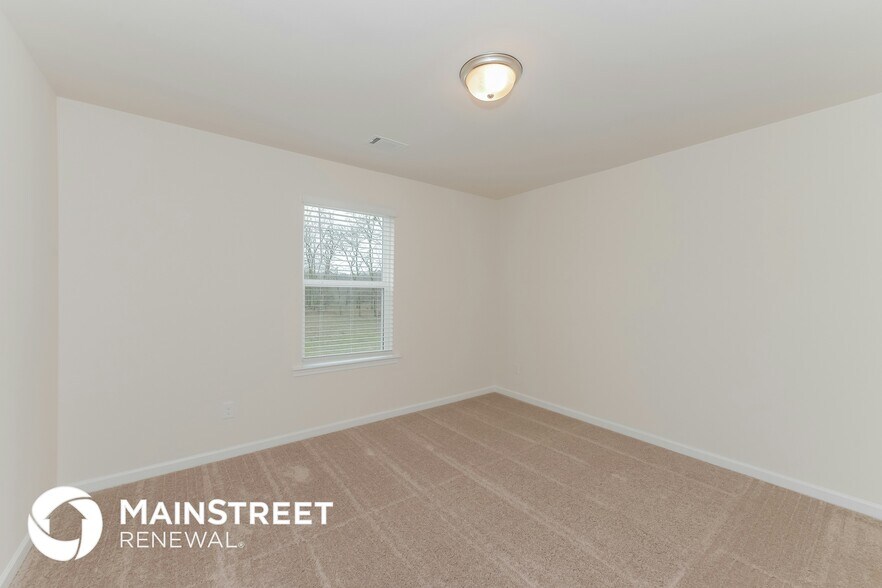 Building Photo - 2546 Queen Bee Dr