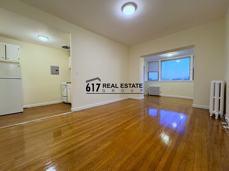 Building Photo - 1315 Commonwealth Ave