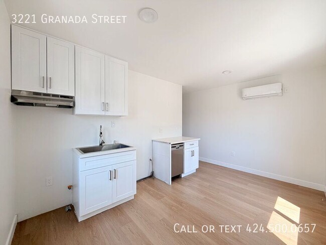 Building Photo - 3221 Granada St