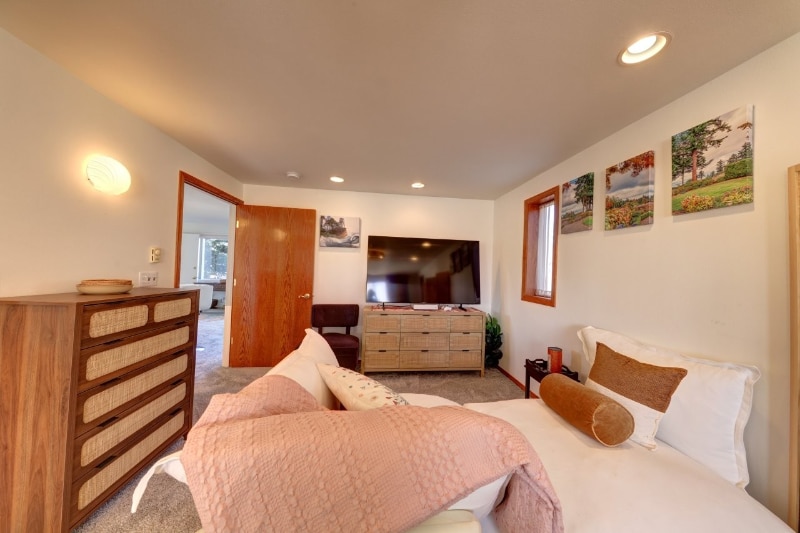 Building Photo - 2549 Mason St