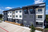 Building Photo - Spectra Parks