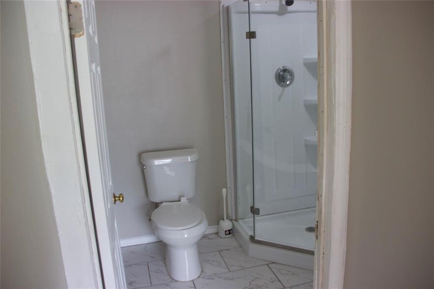 Building Photo - 8137 Snowden St