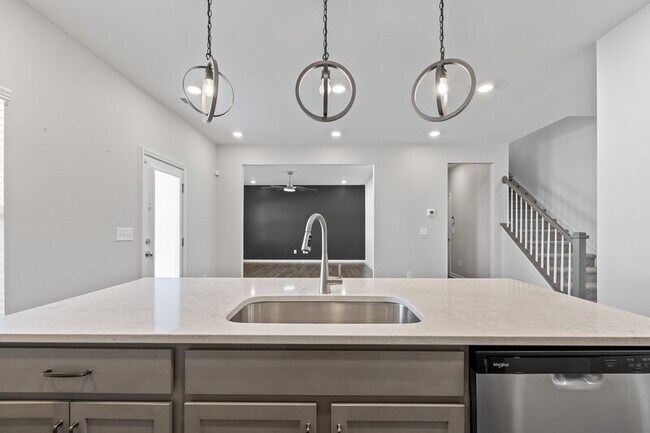 Building Photo - 539 S Lincoln St