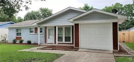 Building Photo - 2920 Windmill Ln