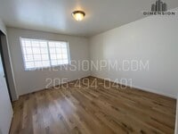 Building Photo - Highland Townhomes