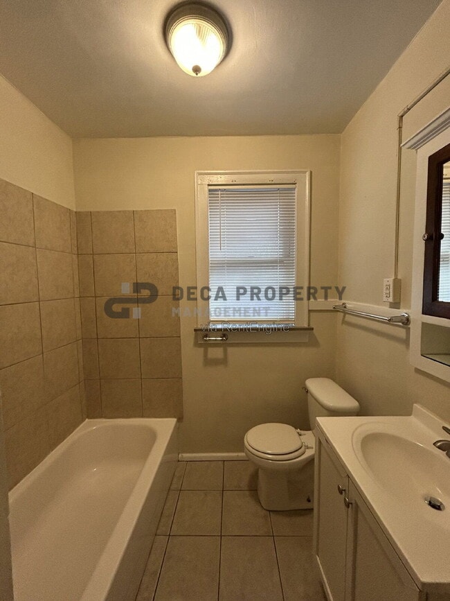 Building Photo - 1177 Moorlands Dr