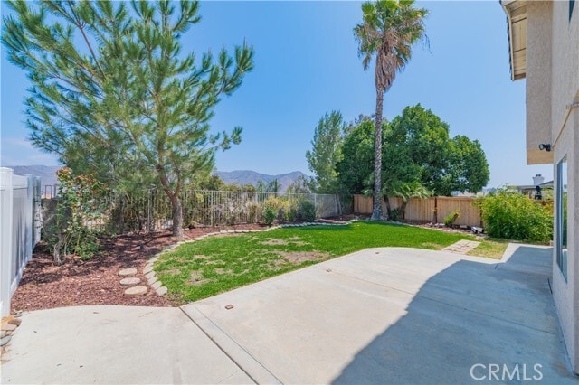 Building Photo - 13090 Red Corral Dr