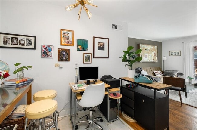 Building Photo - 866 Briarcliff Rd NE