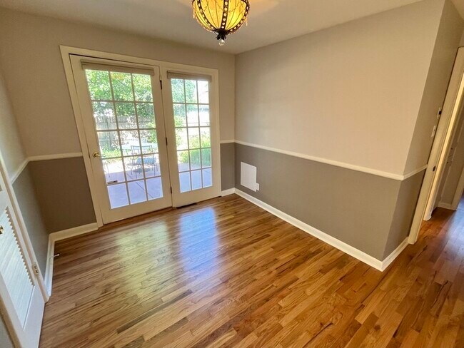 Building Photo - 3375 Fenton St