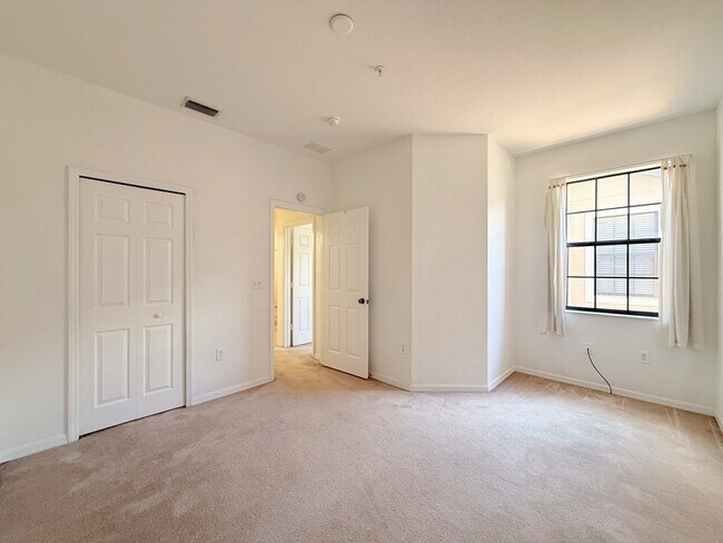Building Photo - 4207 Via Piedra Cir