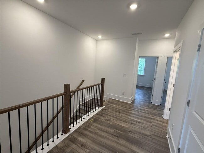 Building Photo - 1716 Gunnin Trce NW