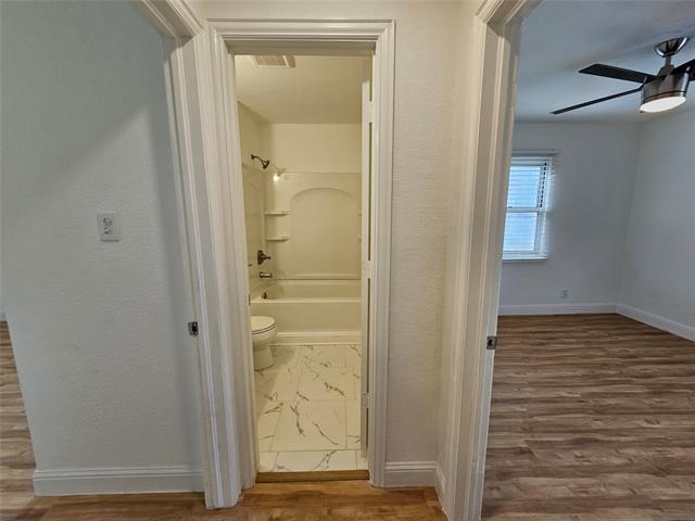 Building Photo - 1002 Highland Dr