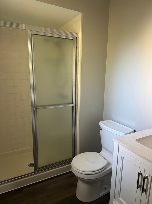 Building Photo - 3 Bedroom Ranch - Upper Arlington, OH