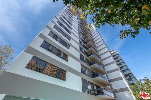 Building Photo - 10445 Wilshire Blvd