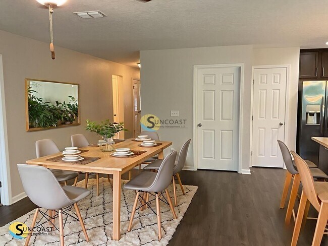 Building Photo - 7323 Richardson Rd