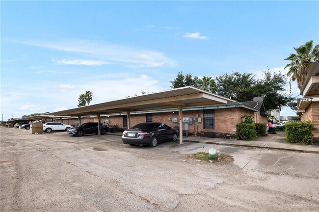Building Photo - 2307 Kimberly Ln