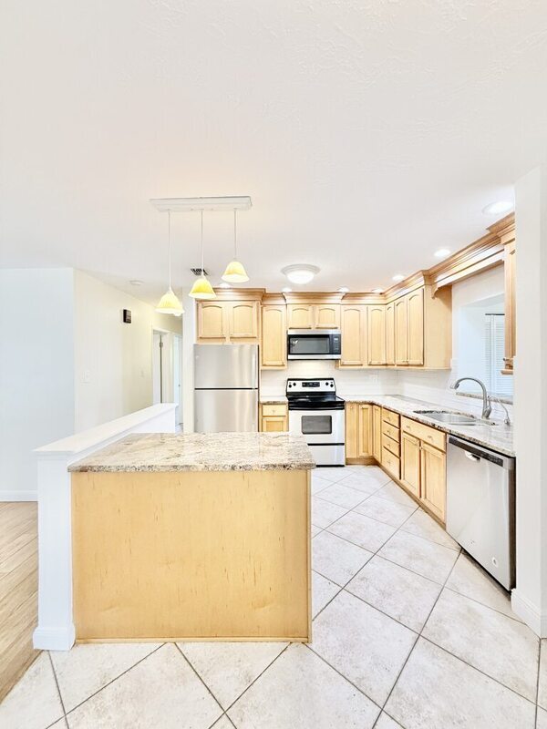 Building Photo - 2701 56th Ln N