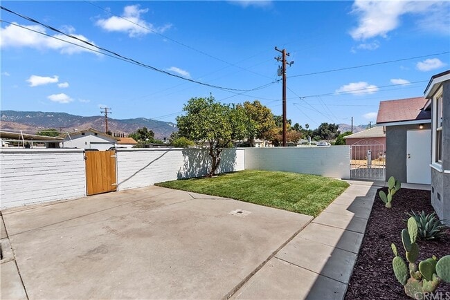 Building Photo - 3495 N Sierra Way